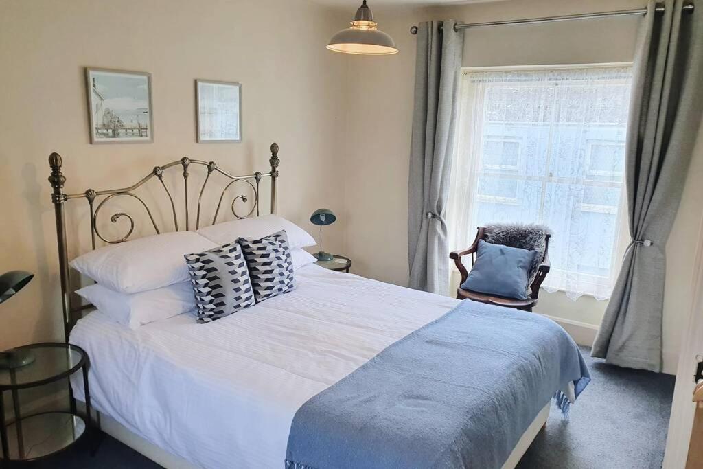 Stunning & Spacious House In Central Tenby Exterior foto
